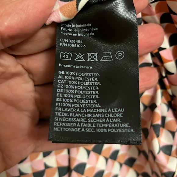 H&M Dress. Size M. Never used. - Picture 8 of 8